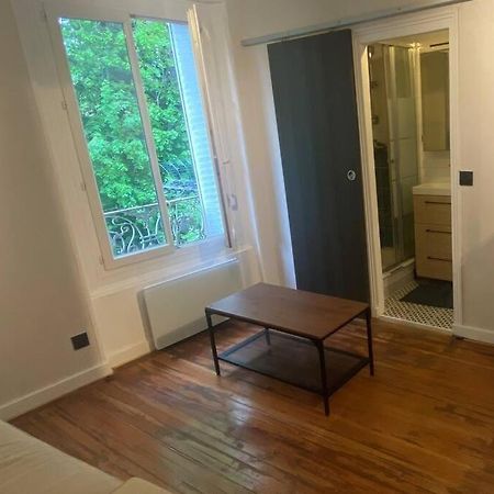 Grand Studio Refait A Neuf ! Yerres Экстерьер фото